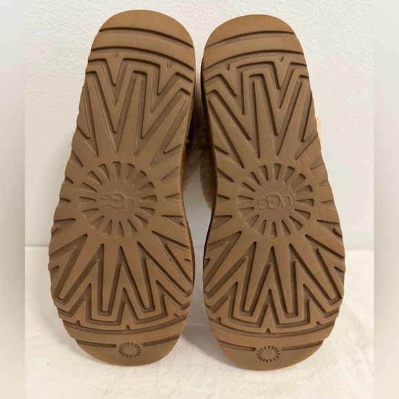 Ugg Classic Mini fluff shearling ankle boots tan suede Leather size 8 - Picture 2 of 13